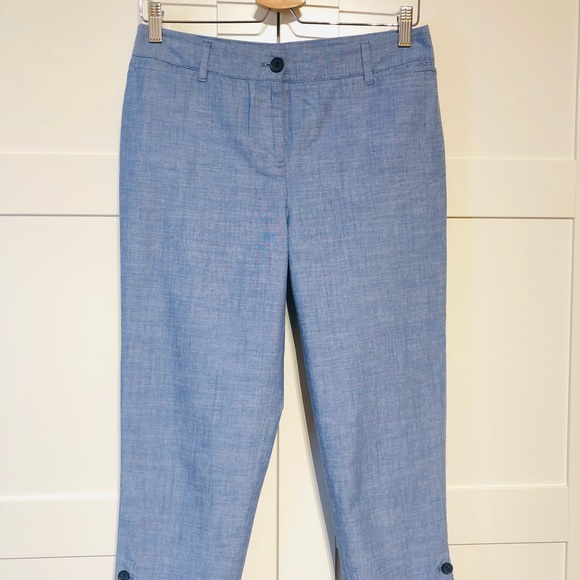 🌟SOLD Talbots capri pants. Size 4P. NWOT - Picture 2 of 4